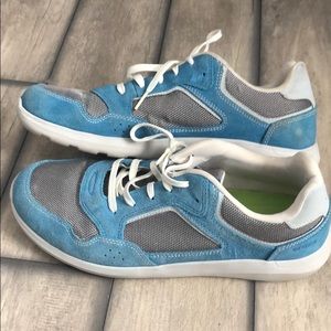 Men’s shoes by Crocs